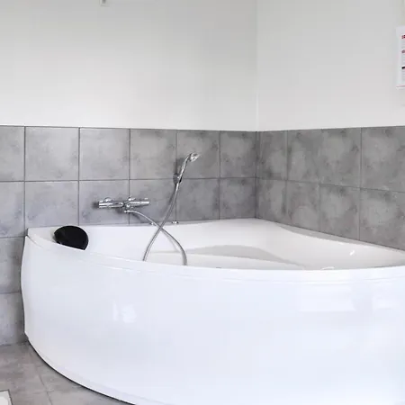 In Hadsund With Indoor Swimming Pool * Øster Hurup