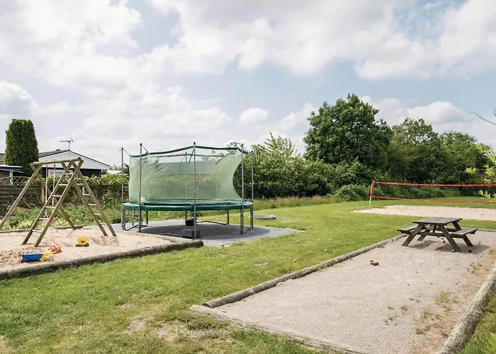 Casa de Férias Pet Friendly In With Sauna Hadsund